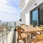 Apartment Modern 3-bed Boho Retreat For A Stylish Escape *
