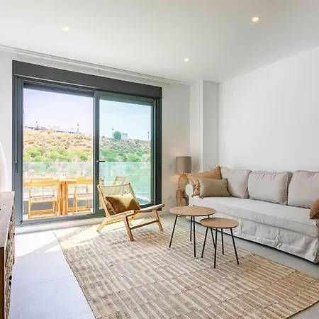 Modern 3-bed Boho Retreat For A Stylish Escape 公寓 丰希罗拉