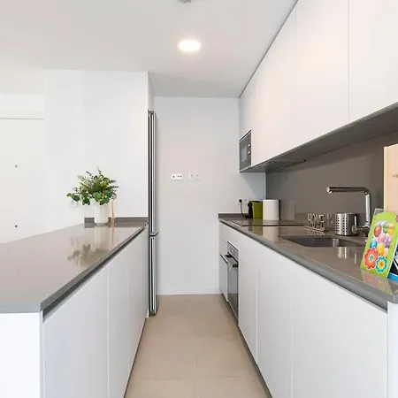 Modern 3-bed Boho Retreat For A Stylish Escape 아파트 푸엔히롤라