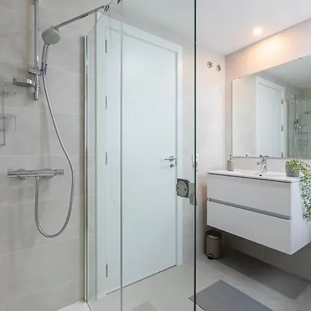 아파트 Modern 3-bed Boho Retreat For A Stylish Escape 푸엔히롤라