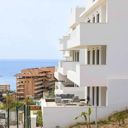 Modern 3-bed Boho Retreat For A Stylish Escape Appartement Fuengirola