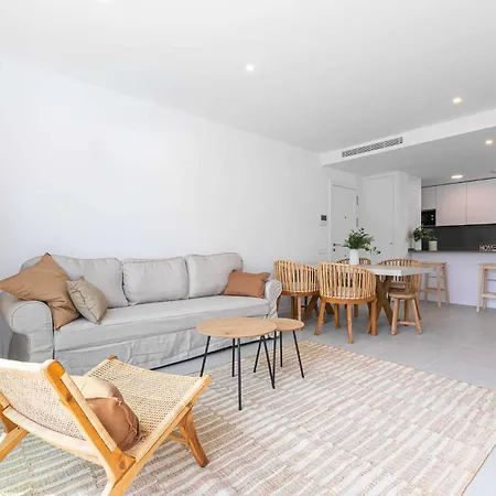 Modern 3-bed Boho Retreat For A Stylish Escape