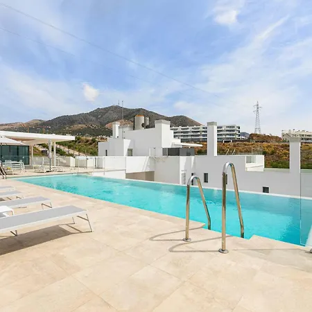 Modern 3-bed Boho Retreat For A Stylish Escape Appartement Fuengirola