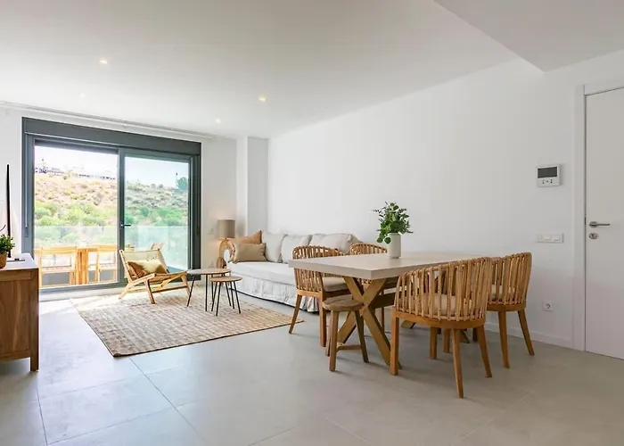 Modern 3-Bed Boho Retreat For A Stylish Escape Lejlighed