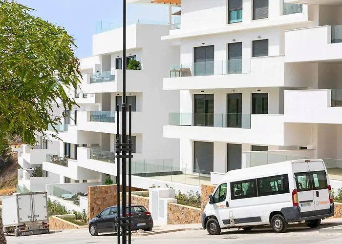 Modern 3-Bed Boho Retreat For A Stylish Escape * Fuengirola
